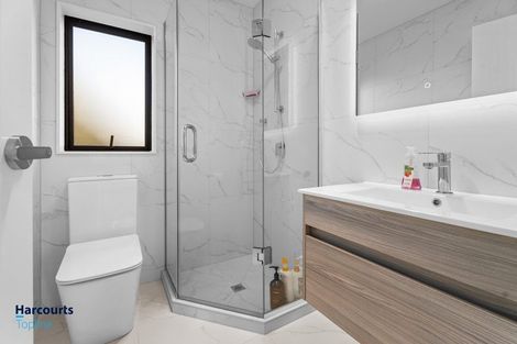 Photo of property in 26f Sheridan Drive, New Lynn, Auckland, 0600