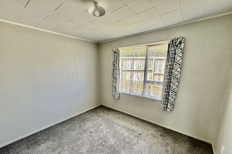Photo of property in 13 Spinella Drive, Bayview, Auckland, 0629