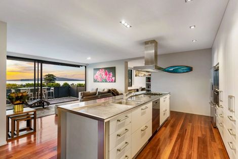 Photo of property in 4 Ronaki Road, Mission Bay, Auckland, 1071