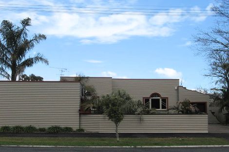 Photo of property in 14 East Street, Claudelands, Hamilton, 3214