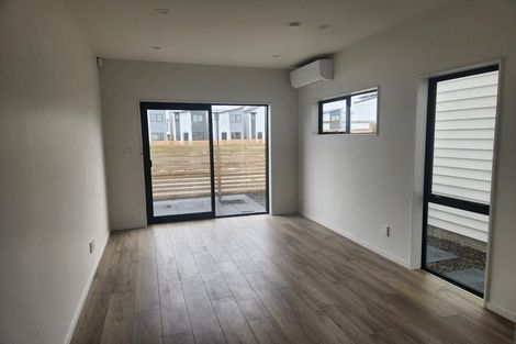 Photo of property in 17 Te Kaapia Road, Papakura, 2110