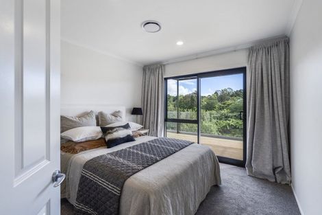 Photo of property in 205 Heta Road, Merrilands, New Plymouth, 4312