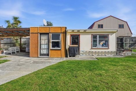 Photo of property in 317 Wainoni Road, Avondale, Christchurch, 8061