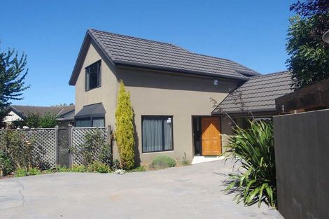 Photo of property in 74 Hounslow Street, Ilam, Christchurch, 8041