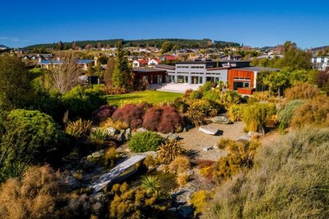 Photo of property in 16 Waimana Place, Wanaka, 9305