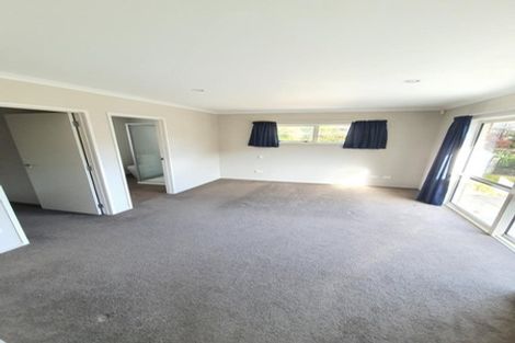 Photo of property in 7 Cooladerry Place, Rosehill, Papakura, 2113