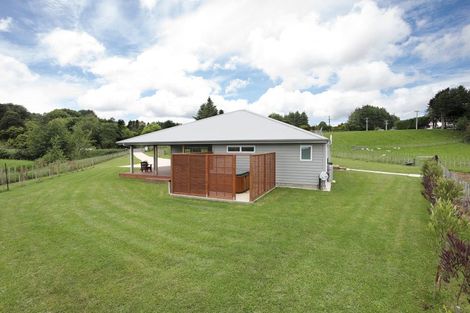 Photo of property in 23 Haggerty Street, Kimbolton, 4774