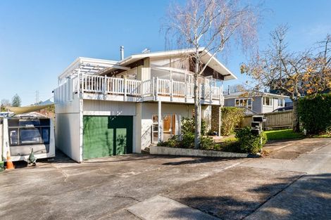 Photo of property in 15 Jaemont Avenue, Te Atatu South, Auckland, 0610