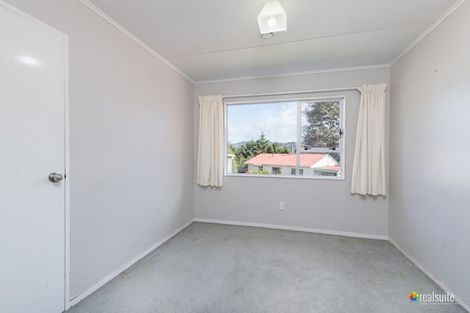 Photo of property in 21 Oaklands Grove, Clouston Park, Upper Hutt, 5018