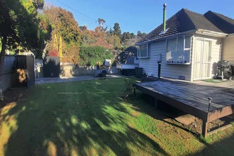 Photo of property in 52 Heretaunga Square, Silverstream, Upper Hutt, 5019