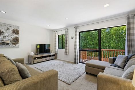 Photo of property in 16b Charmaine Road, Torbay, Auckland, 0630