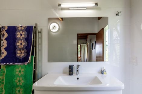 Photo of property in 164 Konini Road, Titirangi, Auckland, 0604