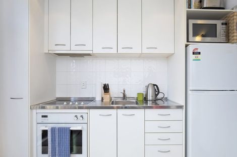 Photo of property in 1b/5 Charlotte Street, Eden Terrace, Auckland, 1021