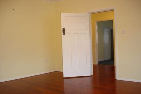 Photo of property in 27 Argentine Avenue, Miramar, Wellington, 6022