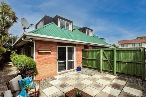 Photo of property in 1/9 Cherry Place, Casebrook, Christchurch, 8051