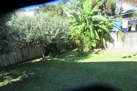 Photo of property in 1/28 Merton Avenue, Glenfield, Auckland, 0627