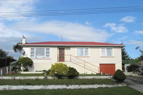 Photo of property in 11 Burns Street, Tawhero, Whanganui, 4501