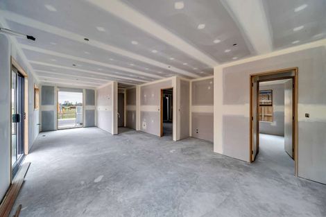 Photo of property in 21 Ellmers Street, Woodend, 7691