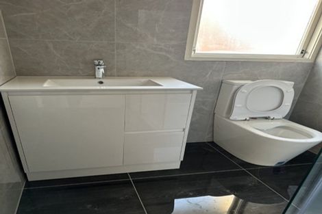 Photo of property in 56 Everglade Drive, Goodwood Heights, Auckland, 2105