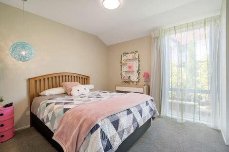 Photo of property in 12 Edgewood Place, Wanaka, 9305