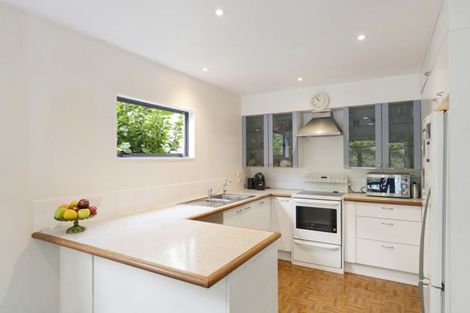 Photo of property in 3/12 Herons Way, Northcote, Auckland, 0627