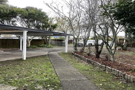 Photo of property in 1/169 Te Atatu Road, Te Atatu South, Auckland, 0610