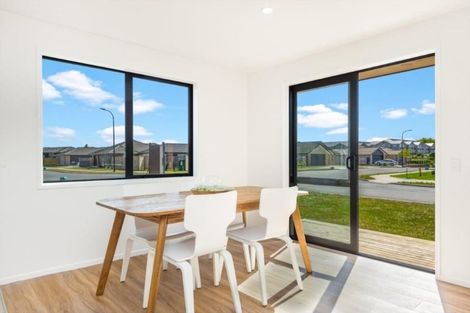 Photo of property in 2 Marjoriefield Mews, Fitzroy, Hamilton, 3206