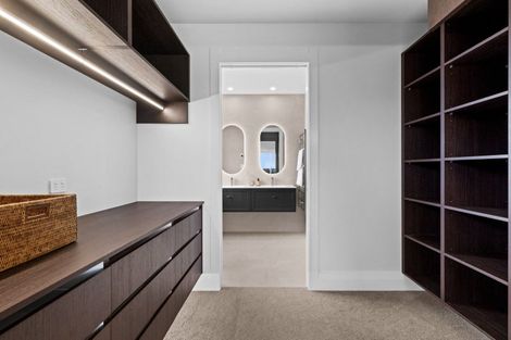 Photo of property in 129 Middle Road, Havelock North, 4130