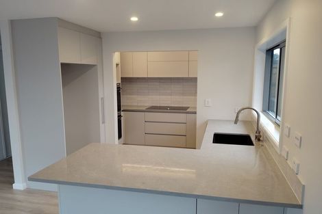 Photo of property in 34b Bradbury Road, Botany Downs, Auckland, 2010