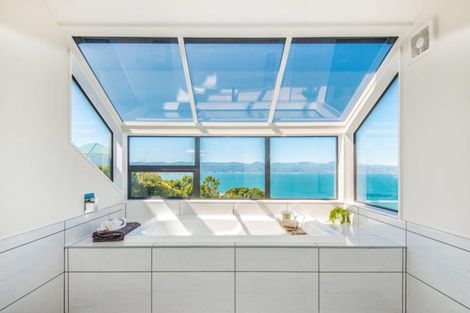 Photo of property in 33 Homebush Road, Khandallah, Wellington, 6035