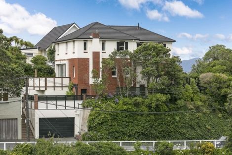 Photo of property in 10 Plunket Street, Kelburn, Wellington, 6012