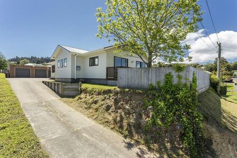 Photo of property in 16 Binnie Street, Abbotsford, Dunedin, 9018