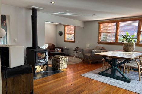 Photo of property in 48 Devon Street, Arrowtown, 9302