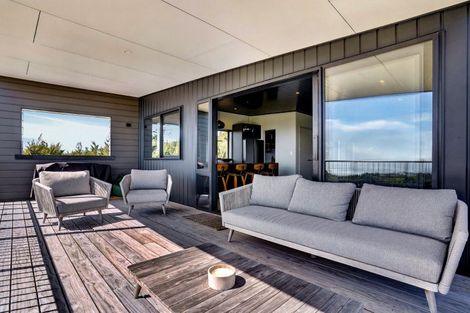 Photo of property in 102 The Ridge, Langs Beach, Waipu, 0582