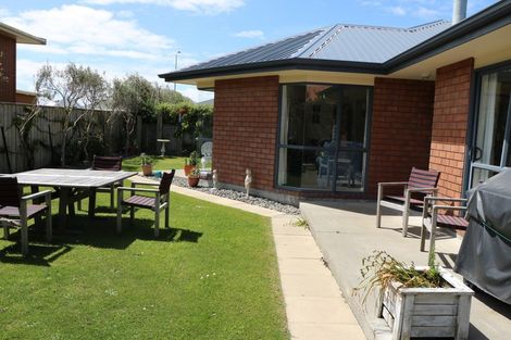 Photo of property in 1 Forbes Road, Foxton Beach, Foxton, 4815