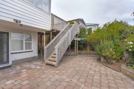 Photo of property in 2 Annan Grove, Papakowhai, Porirua, 5024