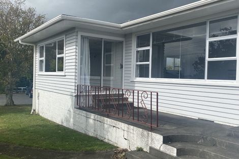 Photo of property in 42 Awanui Street, Merrilands, New Plymouth, 4312