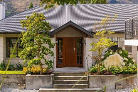 Photo of property in 49 Hunter Road, Speargrass Flat, Queenstown, 9371