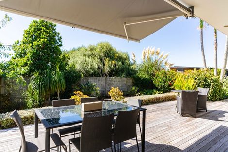 Photo of property in 8 Grove Road, Mangawhai Heads, Mangawhai, 0505