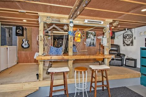 Photo of property in 17 Paratai Crescent, Woodhill, Whangarei, 0110