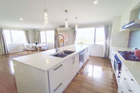 Photo of property in 1a Marina View Drive, Hobsonville, Auckland, 0618