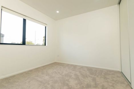 Photo of property in 21 Eastview Road, Glen Innes, Auckland, 1072