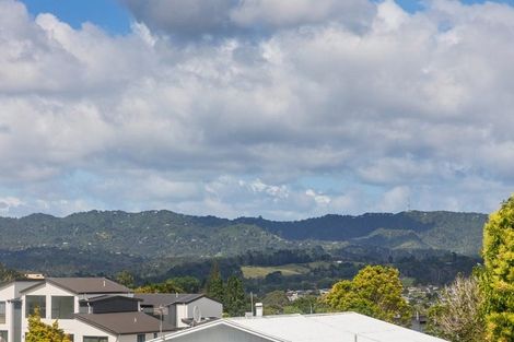 Photo of property in 21 Waitaki Street, Henderson, Auckland, 0612