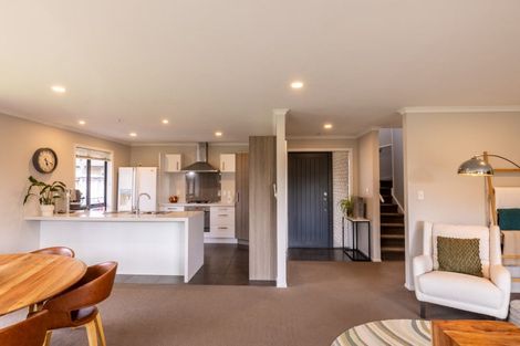 Photo of property in 16 Durham Heights, Flagstaff, Hamilton, 3210