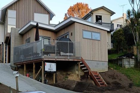 Photo of property in 27 Tilden Avenue, Hillcrest, Auckland, 0627