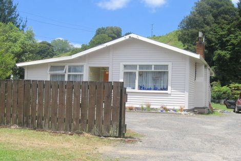 Photo of property in 31 Marsack Road, Taumarunui, 3992