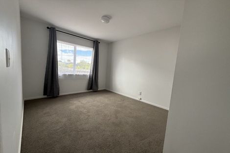 Photo of property in 91 Triangle Road, Massey, Auckland, 0614