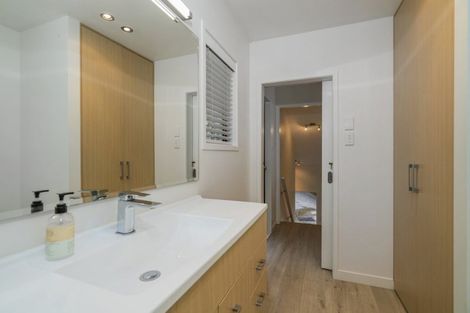 Photo of property in 5 Florence Place, Hahei, Whitianga, 3591