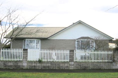 Photo of property in 30 Larnach Street, St Andrews, Hamilton, 3200