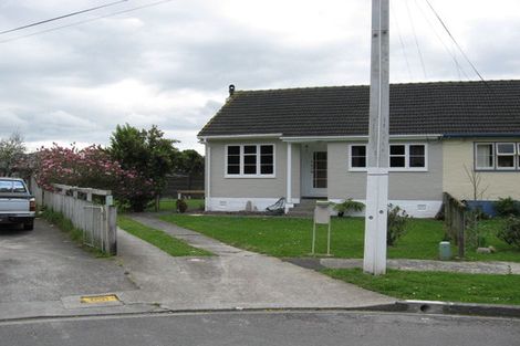 Photo of property in 11 Frickleton Grove, Waterloo, Lower Hutt, 5011